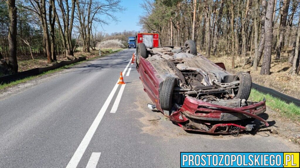 Dachowanie bmw na DW 423 pomiędzy Kłodnica a Januszkowicami