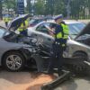 Wypadek na ulicy Ozimskiej w Opolu .Udział brały dwa auta . Dwóch kierowców zostało zabranych do szpitala. (Wideo)