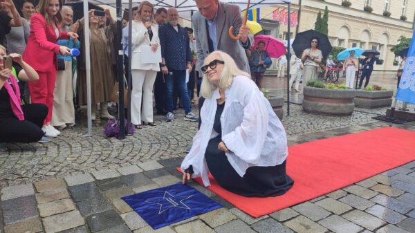 Magda Umer odsłoniła swoją gwiazdę w Alei Gwiazd na opolskim rynku.