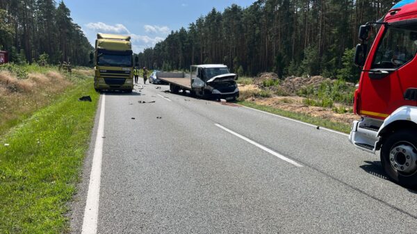 W poniedziałek 15 lipca o godzinie 12:10 służby ratunkowe zostały zadysponowane do wypadku drogowego na DK45 na trasie Opole - Kluczbork 