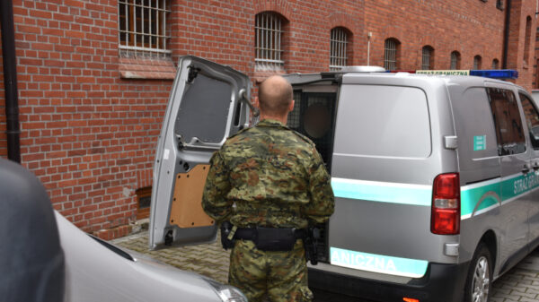 Strzelce Opolskie: Ukrainiec skazany wyrokiem polskiego sądu zostanie przymusowo doprowadzony do granicy.