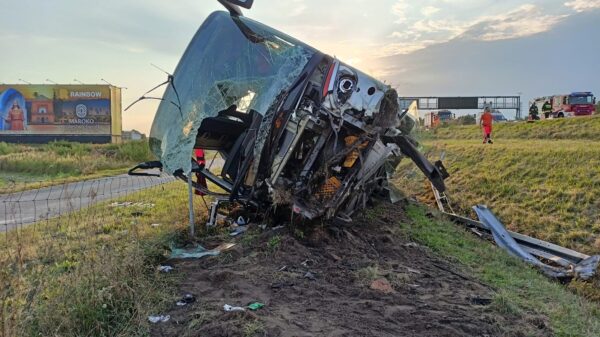 Zderzenie autokaru z busem na opolskim odcinku autostrady A4. 8 osób zostało poszkodowanych , zabranych do szpitala.