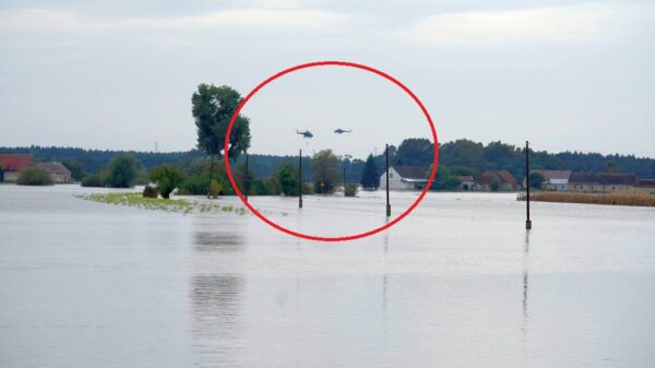 Poziom wody w województwie opolskim. W akcji śmigłowce w Naroku. (Zdjęcia&Wideo)