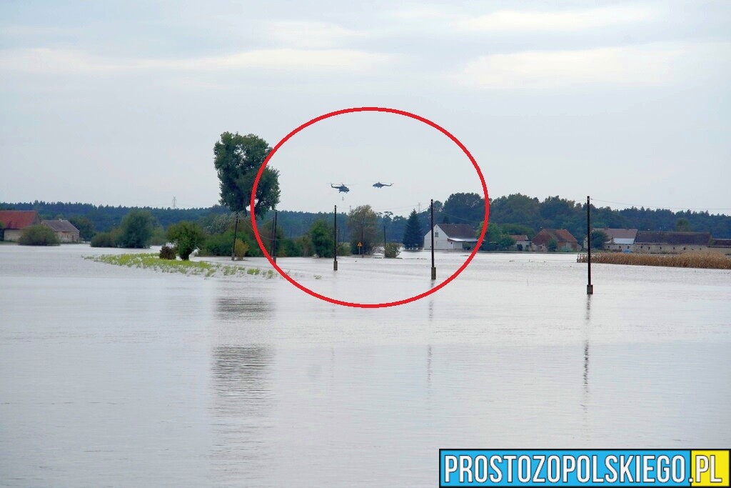 Poziom wody w województwie opolskim. W akcji śmigłowce w Naroku. (Zdjęcia&Wideo)