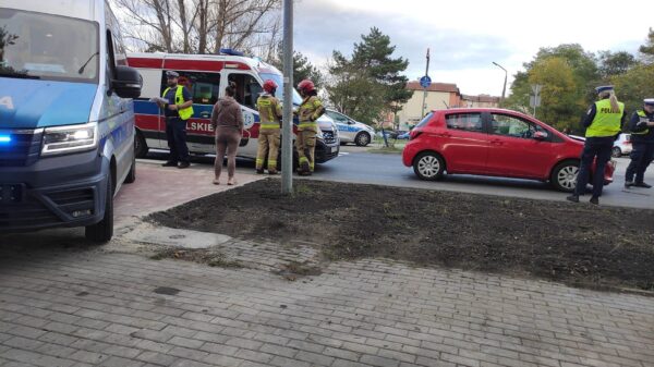 Zderzenie dwóch samochodów na ul. Oświęcimskiej w Opolu.(Zdjęcia)