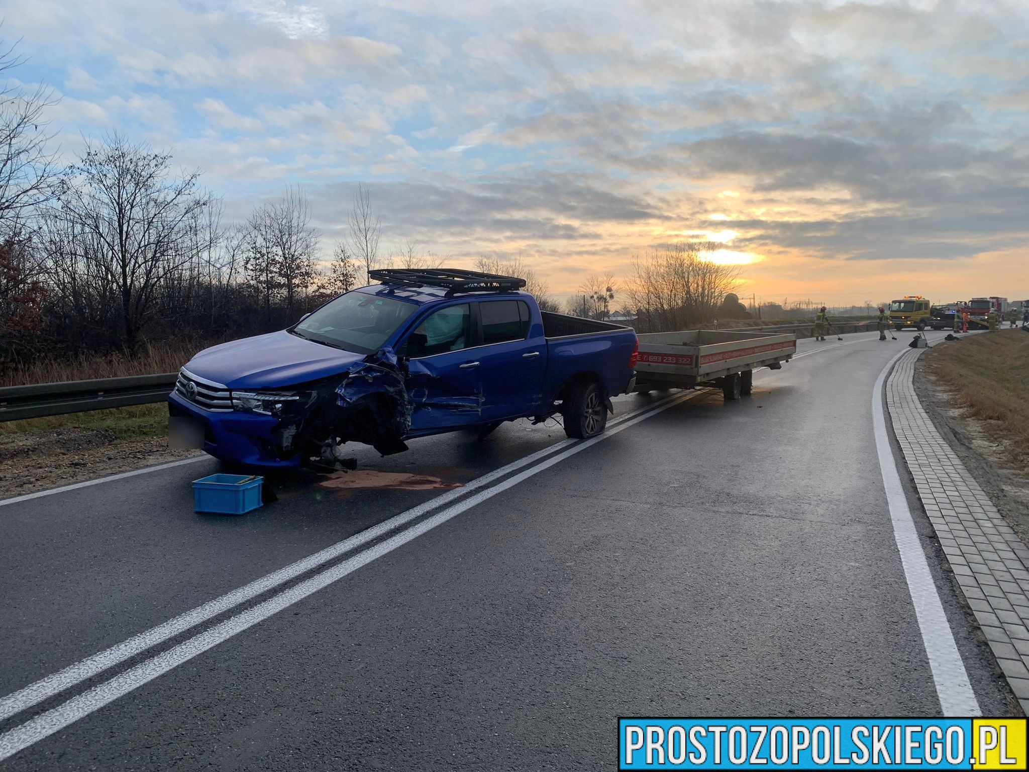 Zdarzenie drogowe z udziałem dwóch samochodów na obwodnicy Kluczborka.(Zdjęcia)