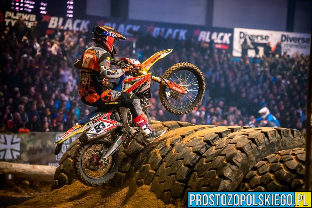 MICHAŁ LASKA z opolskiego HAWI Racing Team wygrywa drugą rundę Mistrzostw Świata SuperEnduro 2025