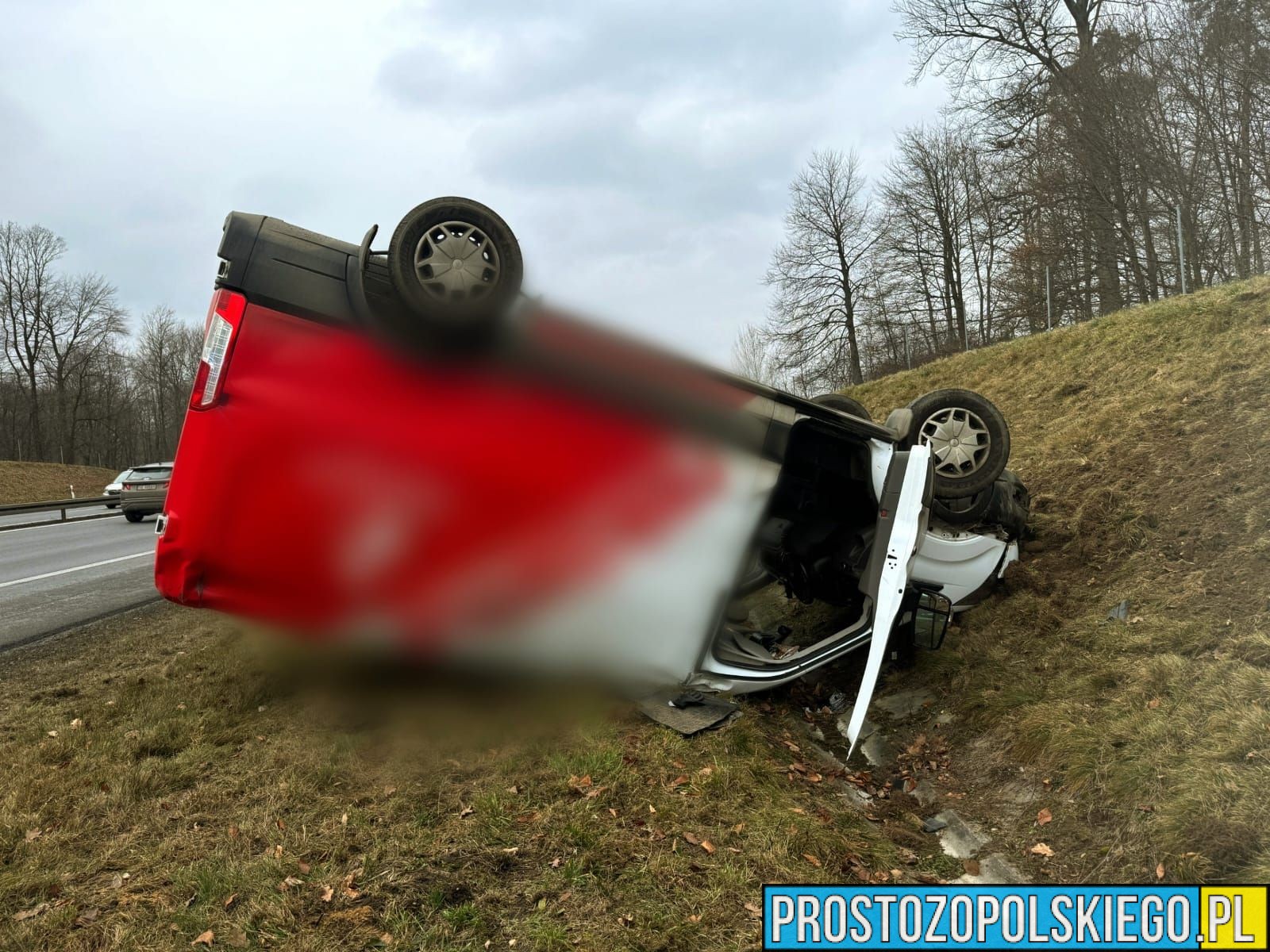 Wypadek busa na opolskim odcinku autostrady A4