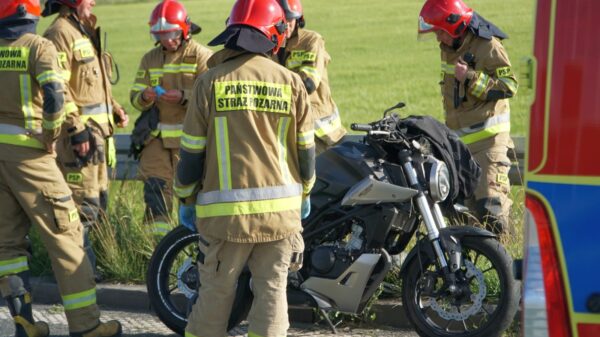 Wypadek 17-letniego motocyklisty na ul.Budowlanych w Opolu. (Zdjęcia&Wideo)