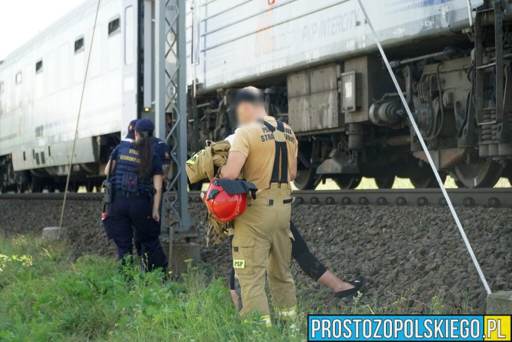 pożar lokomotywy, pożar pociągu, pożar na pkp, pożar ICC, pożar pociągu, pożar,