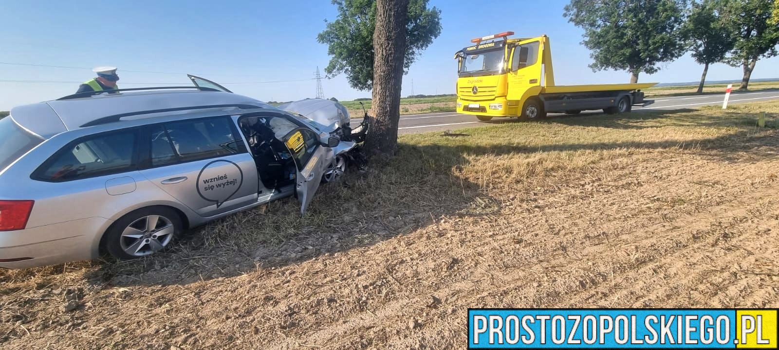 Kierujący skodą wjechał w drzewo na DK46 na trasie Nysa-Opole w okolicy Pakosławice. Cztery osoby zabrane do szpitala w tym 2 dzieci.