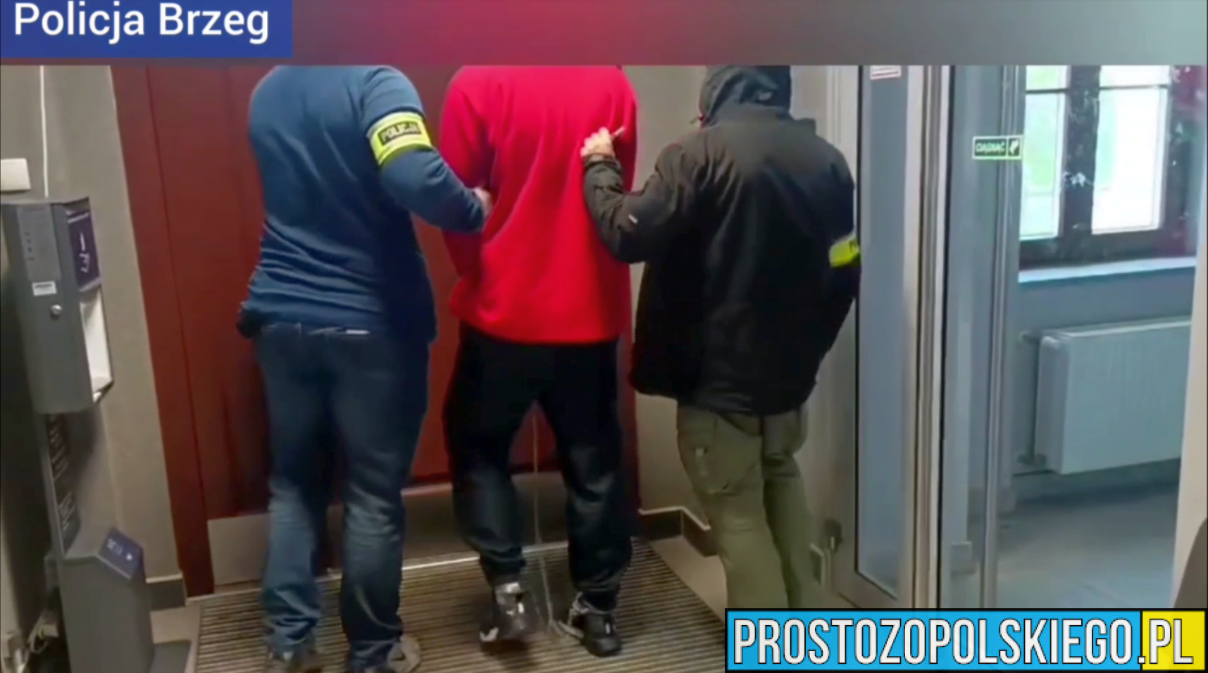 35-latek został zatrzymany przez policjantów z Brzegu za posiadanie narkotyków. (Wideo)