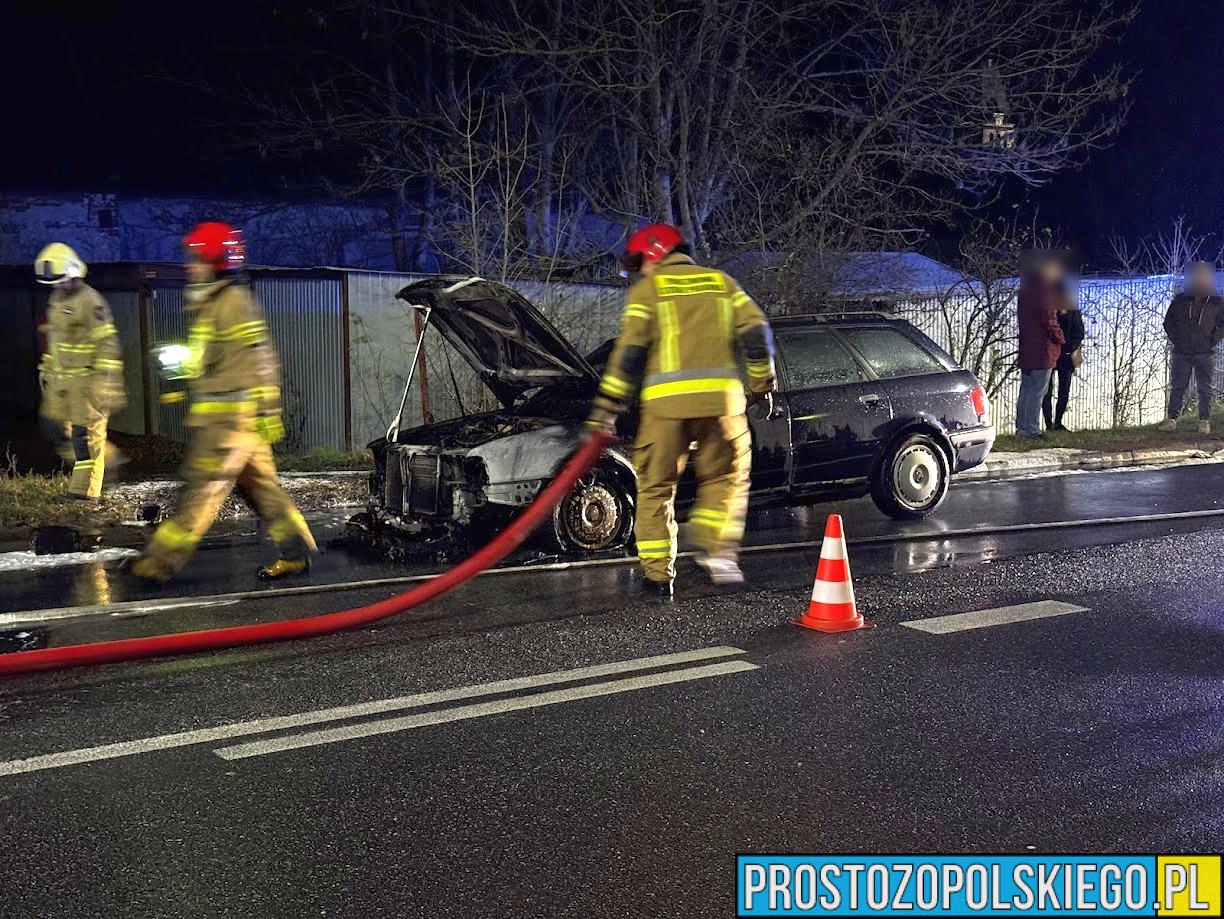 Pożar Audi z instalacją gazową na ul. Pużaka w Opolu. (Foto&Wideo)