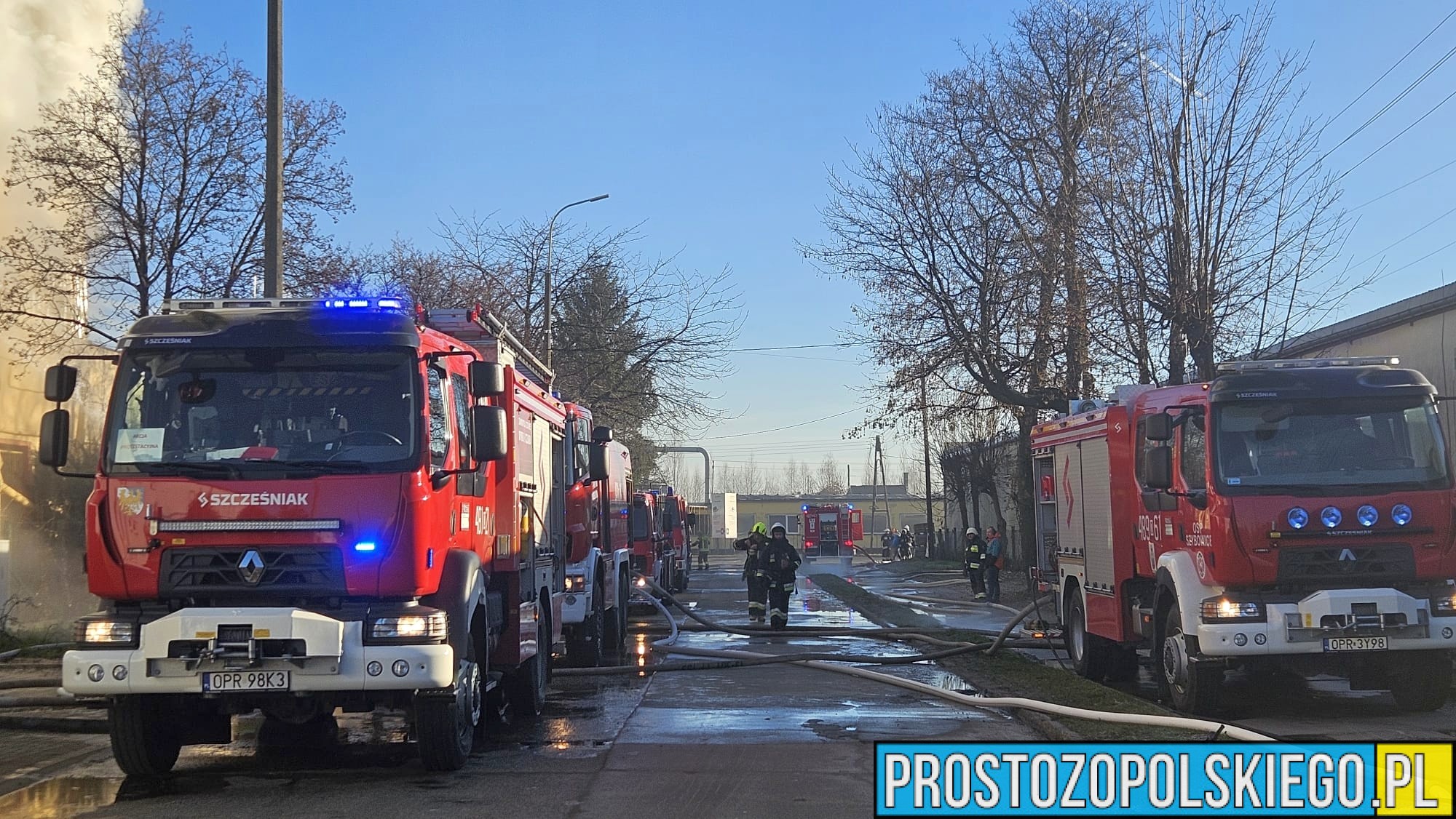 Pożar w Prudniku, pożar zakładu, pożar hali, duży pożar, prostozopolskiego, prosto z, prostozopolskiego.pl pożar zakładu, pożar w opolskim, 