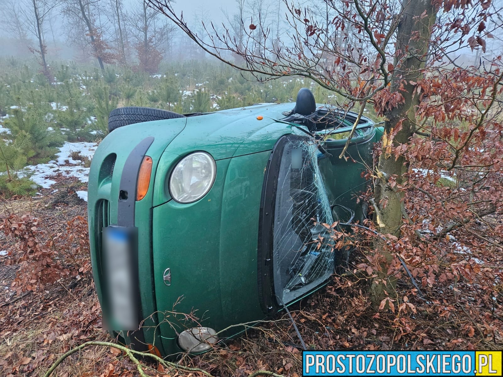 wypadek, prostozopolskiego, wiadomości opole, wiadomości opolskie, samochód dachował, wiadomości, wypadki, polscy kierowcy, prosto z opolskiego, psychologbernacki.pl