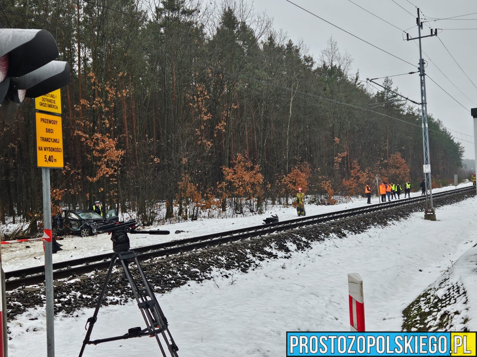 wypadek, zderzenie z pociągiem, wjechał pod pociąg, zderzenie z pociągiem, zderzenie na przejeśdzie, wypadek na przejeździe PKP, zderzenie z pociągiem na przejeździe, bezpieczny przejazd, 