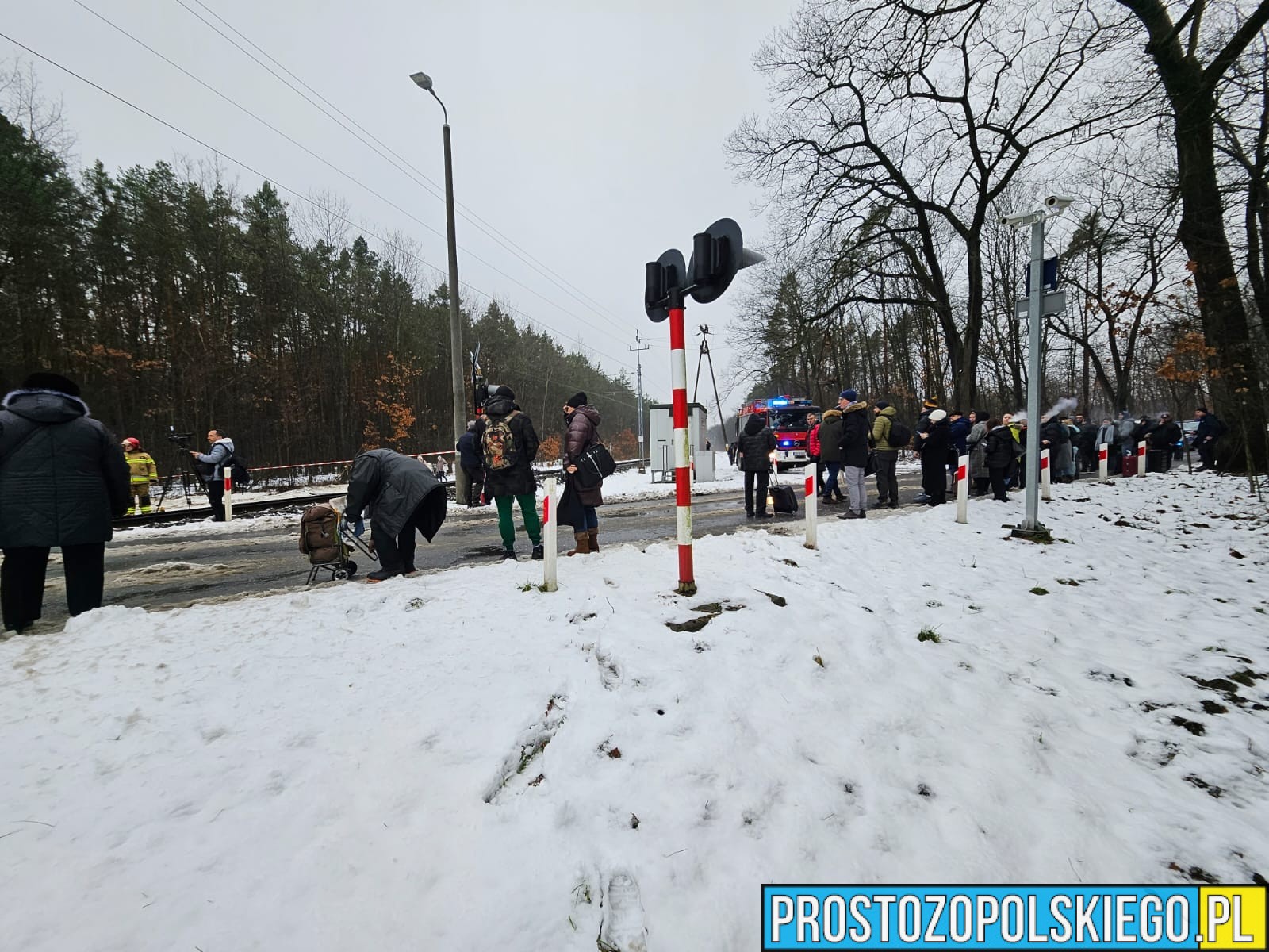 wypadek, zderzenie z pociągiem, wjechał pod pociąg, zderzenie z pociągiem, zderzenie na przejeśdzie, wypadek na przejeździe PKP, zderzenie z pociągiem na przejeździe, bezpieczny przejazd, 