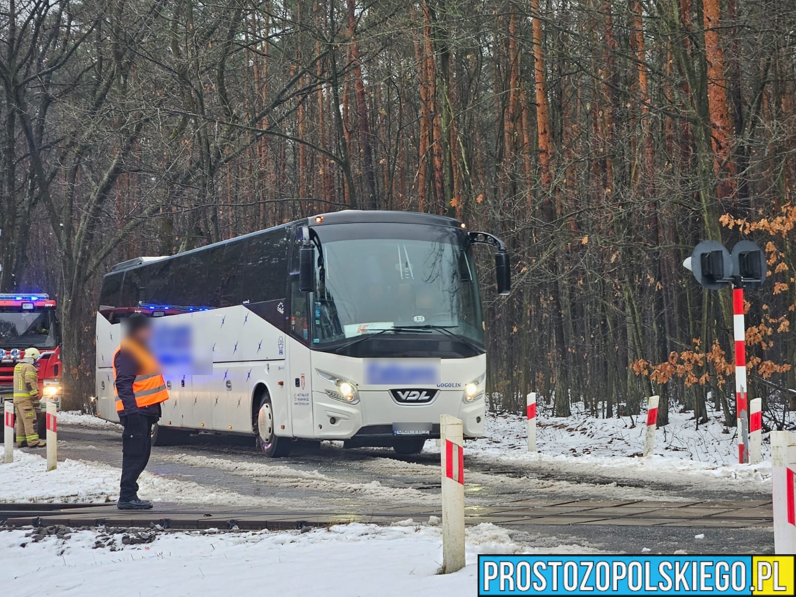 wypadek, zderzenie z pociągiem, wjechał pod pociąg, zderzenie z pociągiem, zderzenie na przejeśdzie, wypadek na przejeździe PKP, zderzenie z pociągiem na przejeździe, bezpieczny przejazd, 