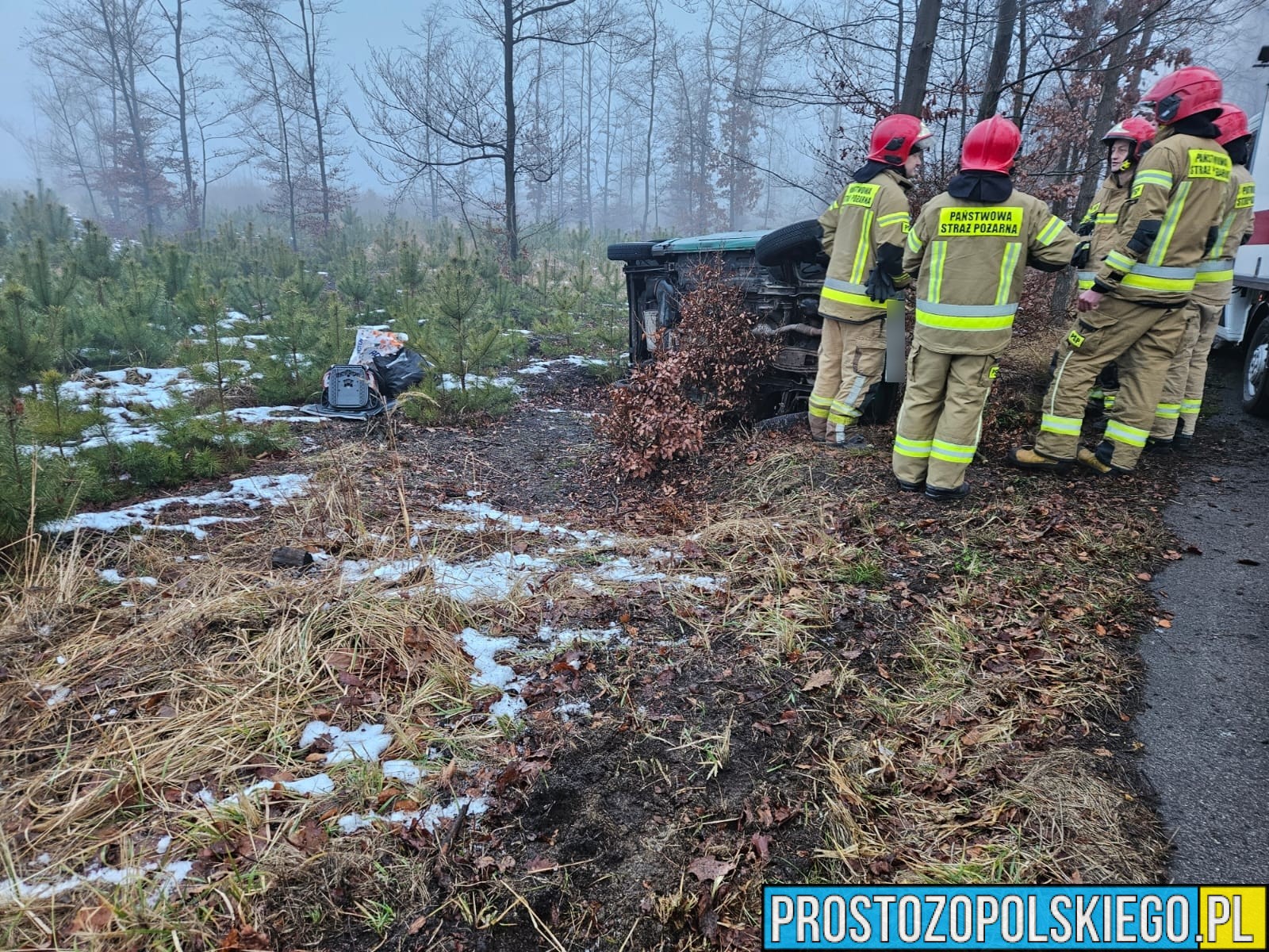 wypadek, prostozopolskiego, wiadomości opole, wiadomości opolskie, samochód dachował, wiadomości, wypadki, polscy kierowcy, prosto z opolskiego,