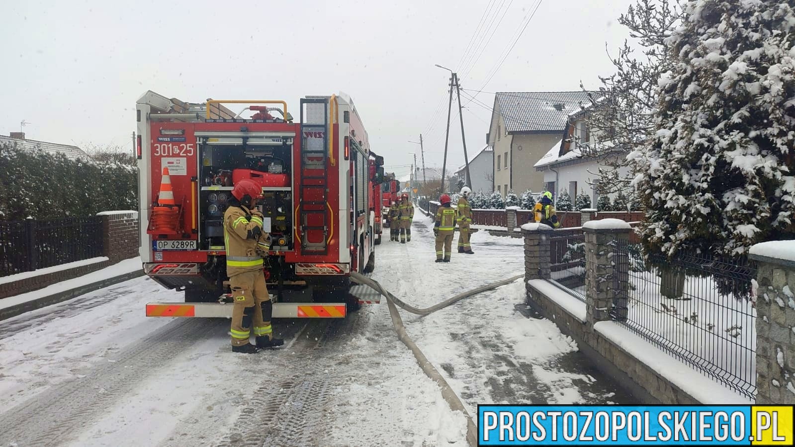 Pożar trocin w stolarni w miejscowości Chrząstowice.(Zdjęcia&Wideo)