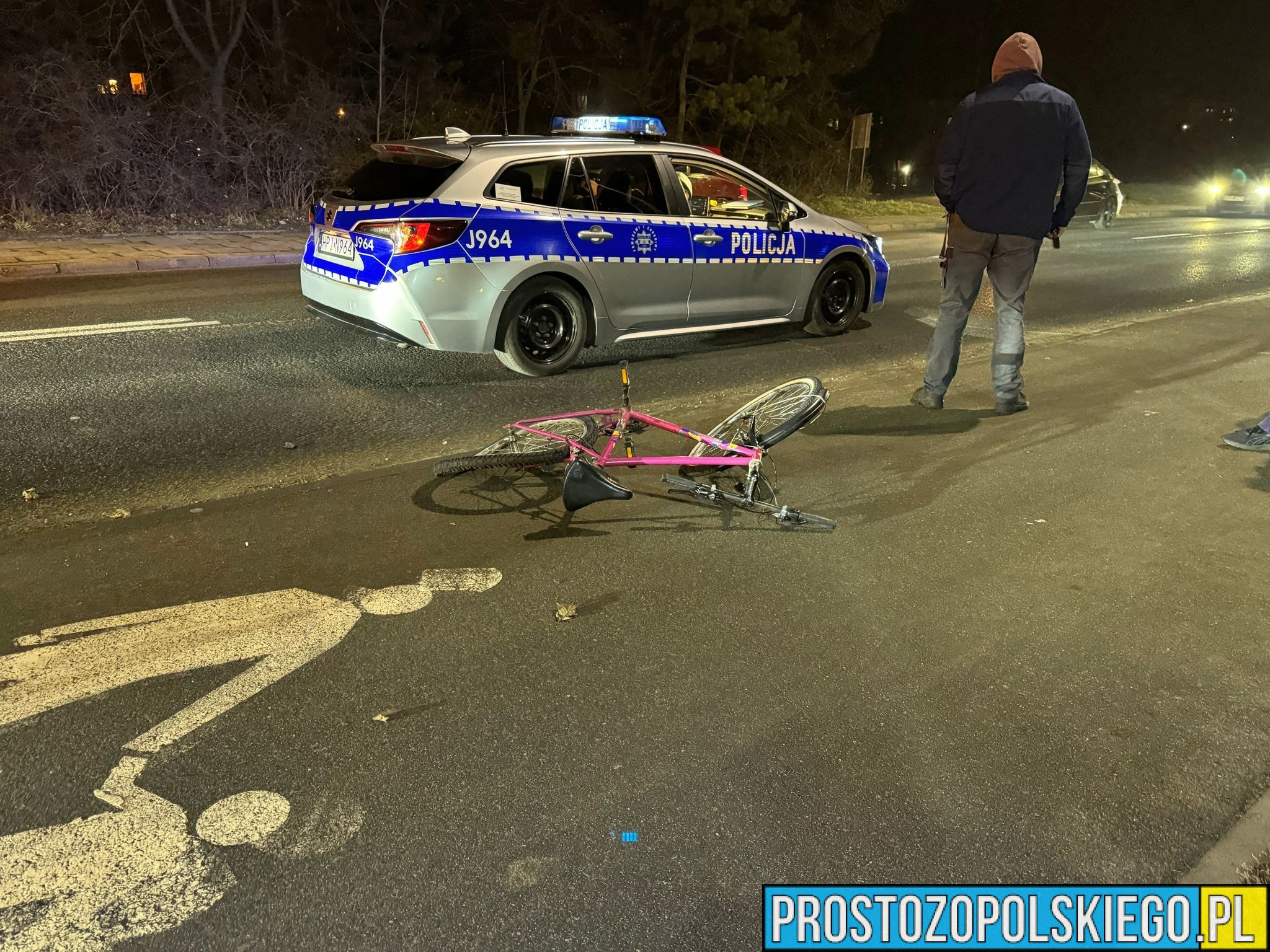 Wypadek na ul. Ozimskiej w Opolu. Auto potrąciło rowerzystę