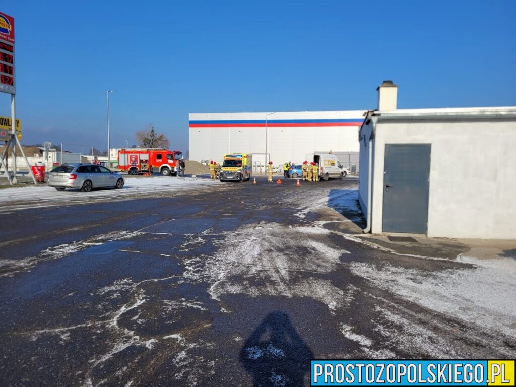 Wypadek w Niemodlinie na ul. Opolskiej. Bus i osobówka