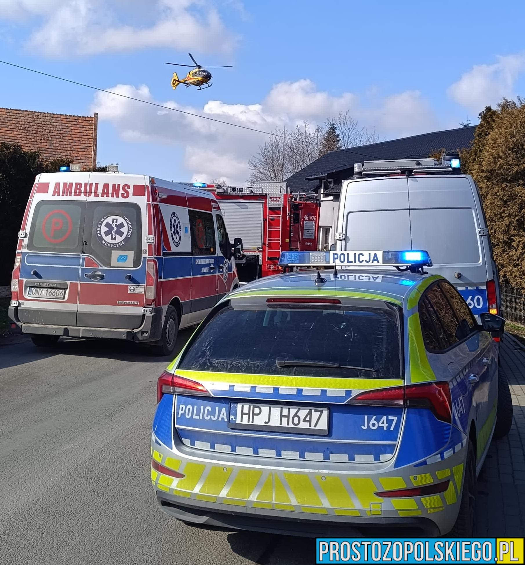 Wypadek w miejscowości Reńska Wieś koło Nysy. 75-latka autem wjechała w ścianę budynku