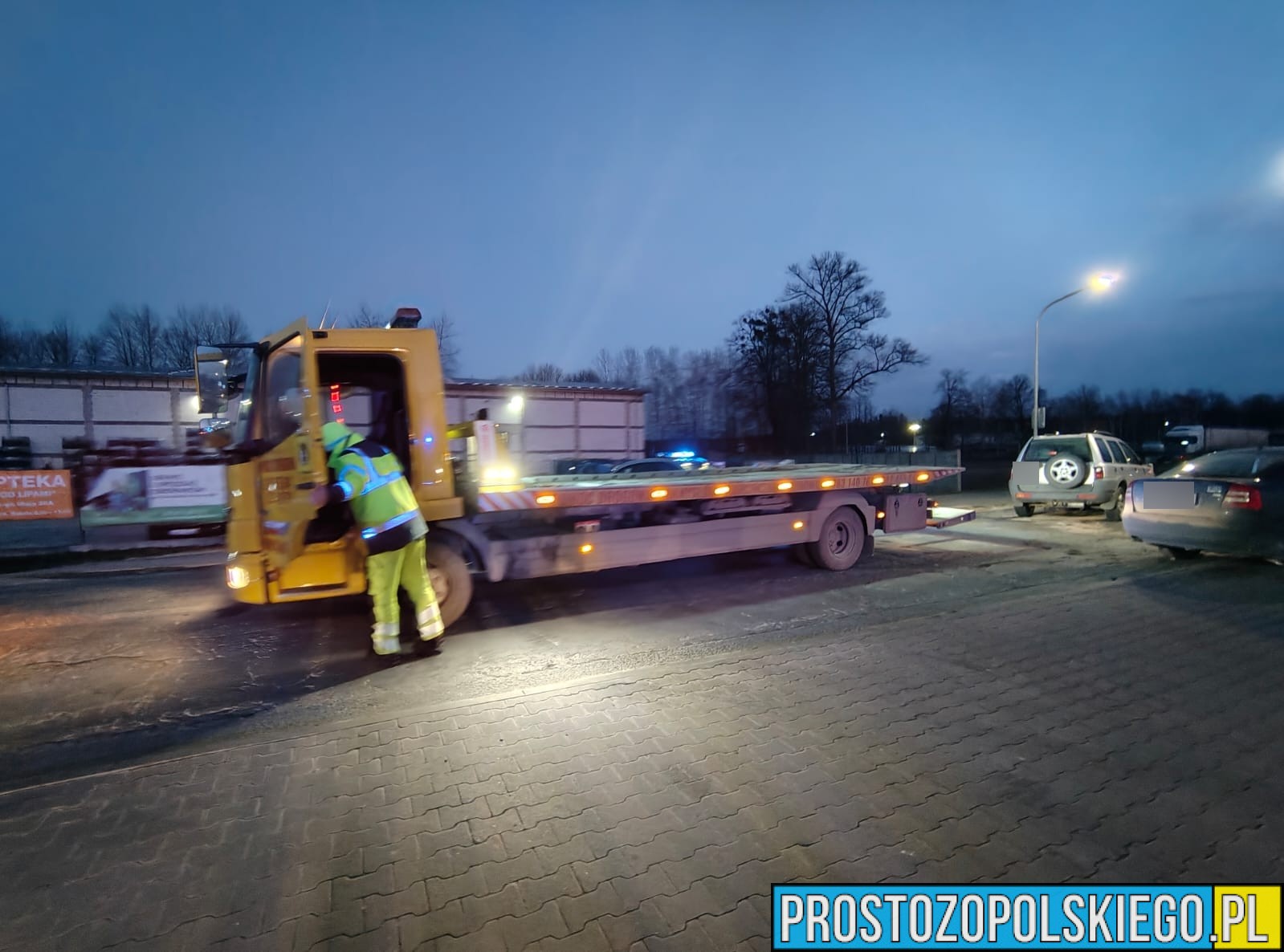 Wypadek samochodowy na DW424 w miejscowości Zieleniec w powiecie namysłowskim (Foto&Wideo)