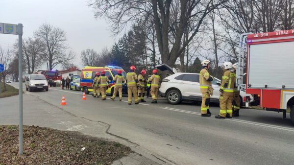 Wypadek drogowy Opole-Czarnowąsy. Jedna osoba poszkodowana.(Foto&Wideo)