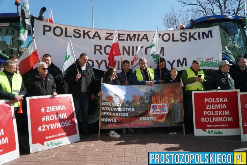 Rolnicy protestowali przed KOWR-em w Opolu